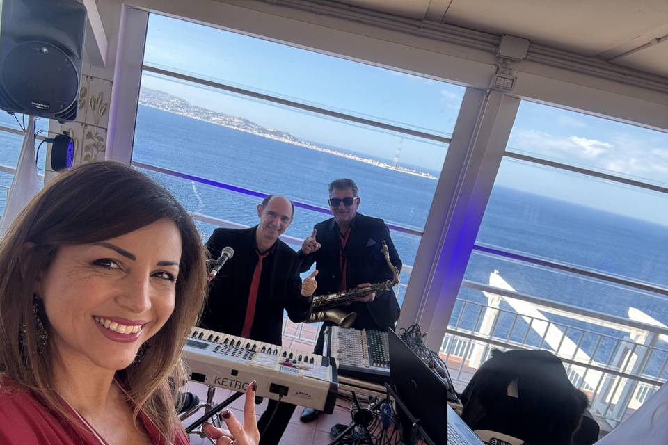 Trio Piano sax e voce