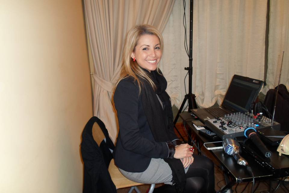 Alessia Digiò Pianobar Karaoke ed Animazione