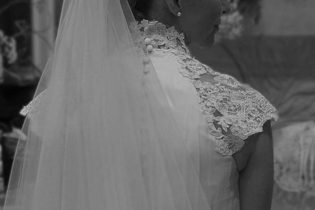 Taglie forti - Abiti da sposa su misura Follemente Sposa, Modena e