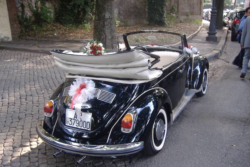 Maggiolino nero cabrio