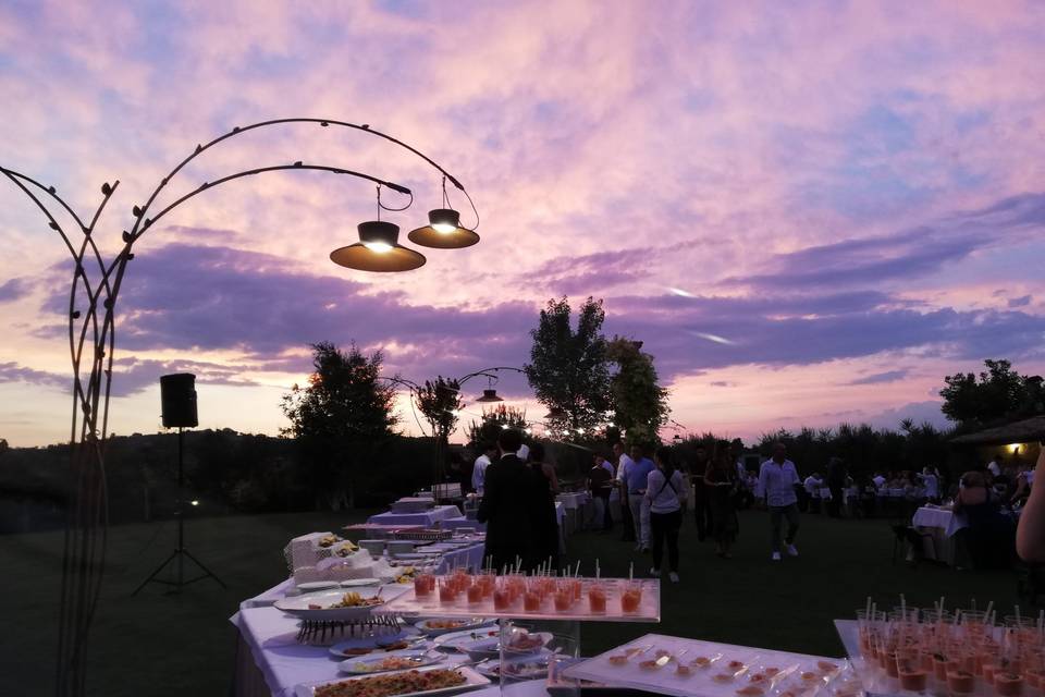 Buffet al tramonto