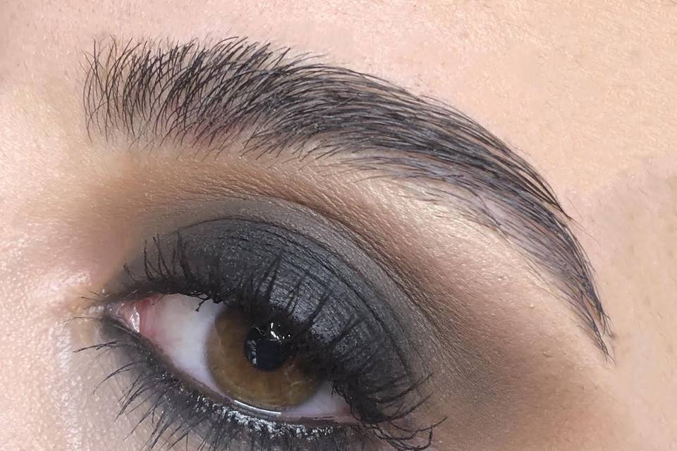 Smokey eyes