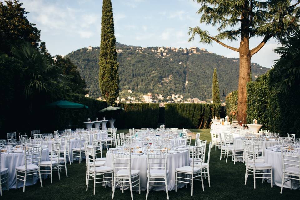 Cena in giardino