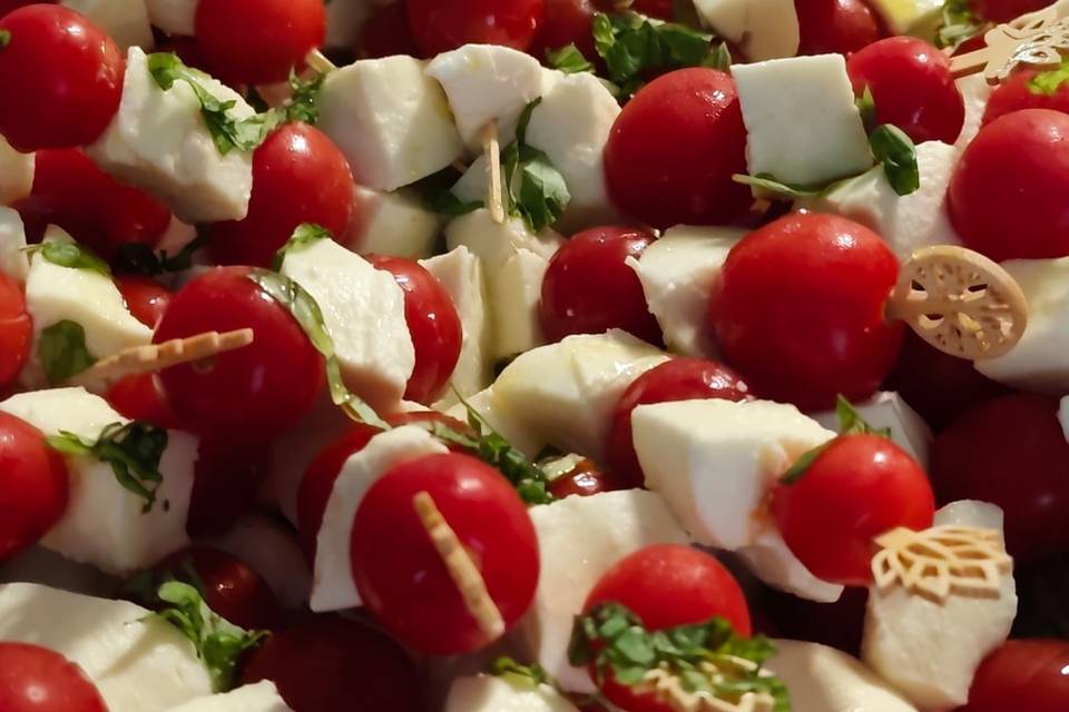 Spiedini di caprese