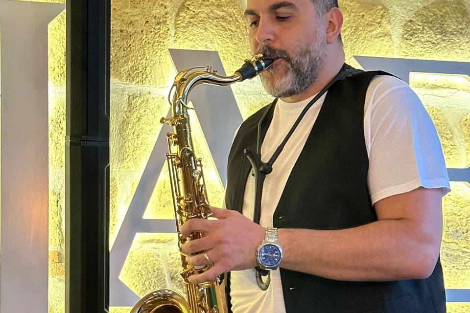 Sax bar
