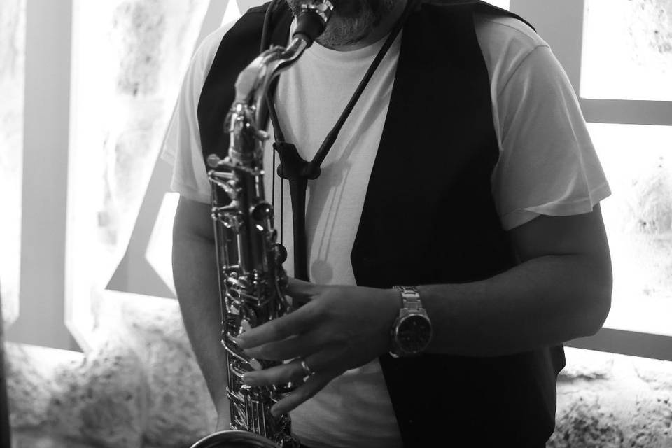 Sax bar