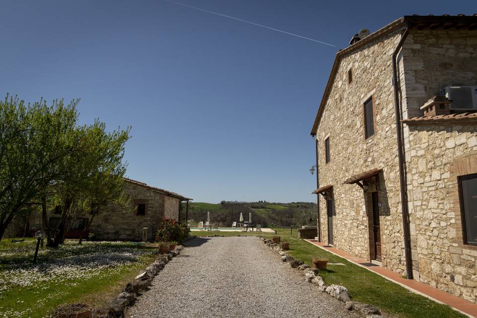Casa colonica + dependance