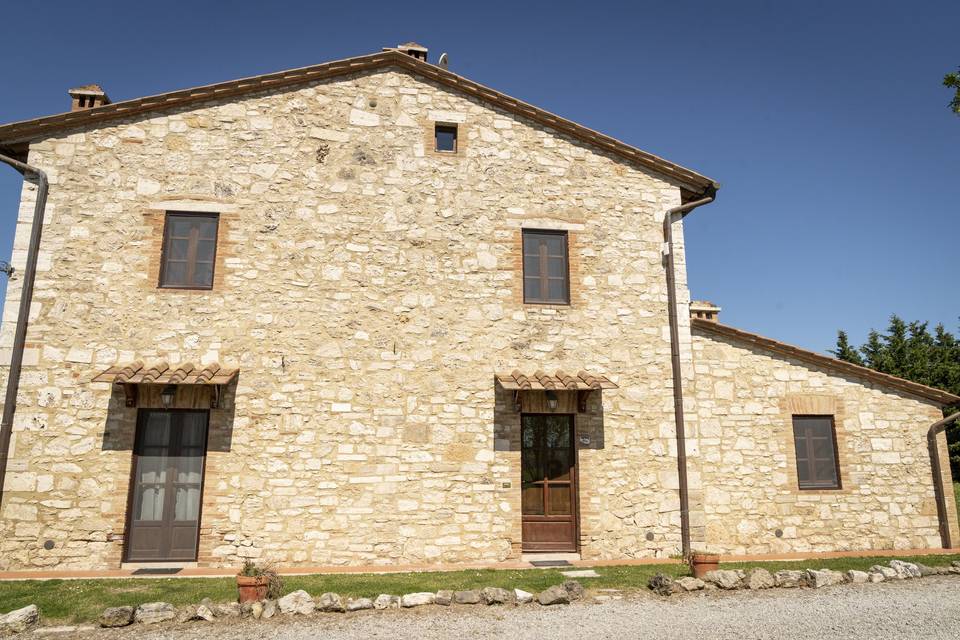 Facciata della casa colonica