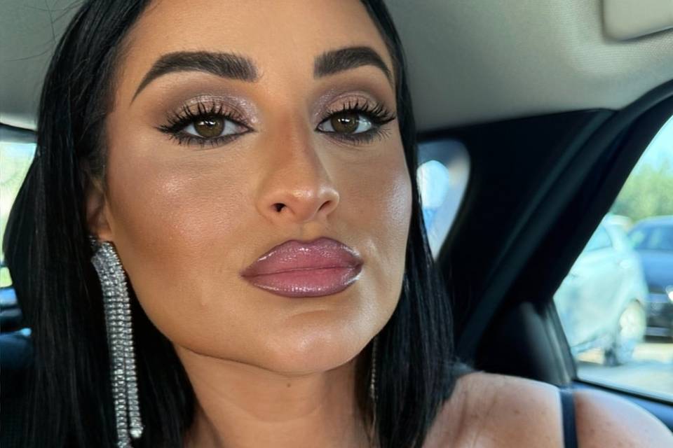 Alina Tugui MUA