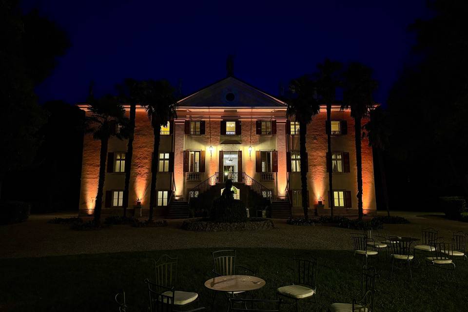 Uplighting