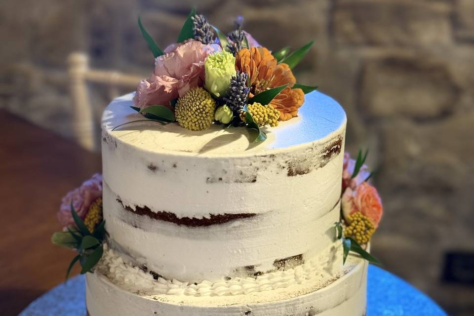 Nude cake