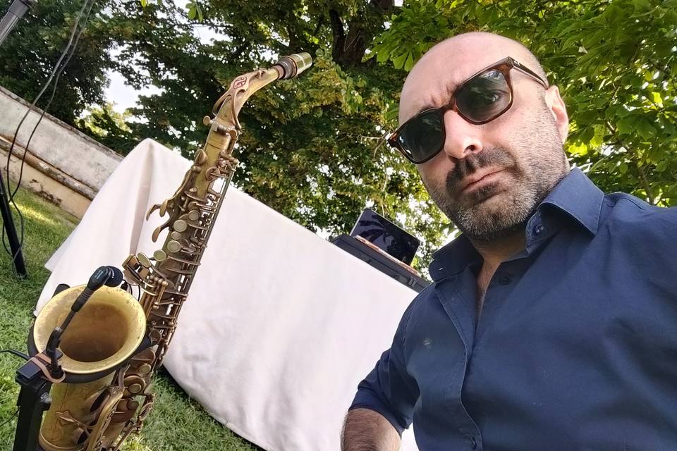 ArToMusic Band & Dj set with Sax live