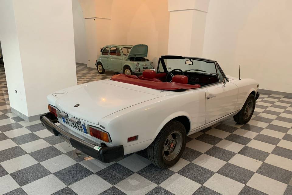 Fiat 124 spider