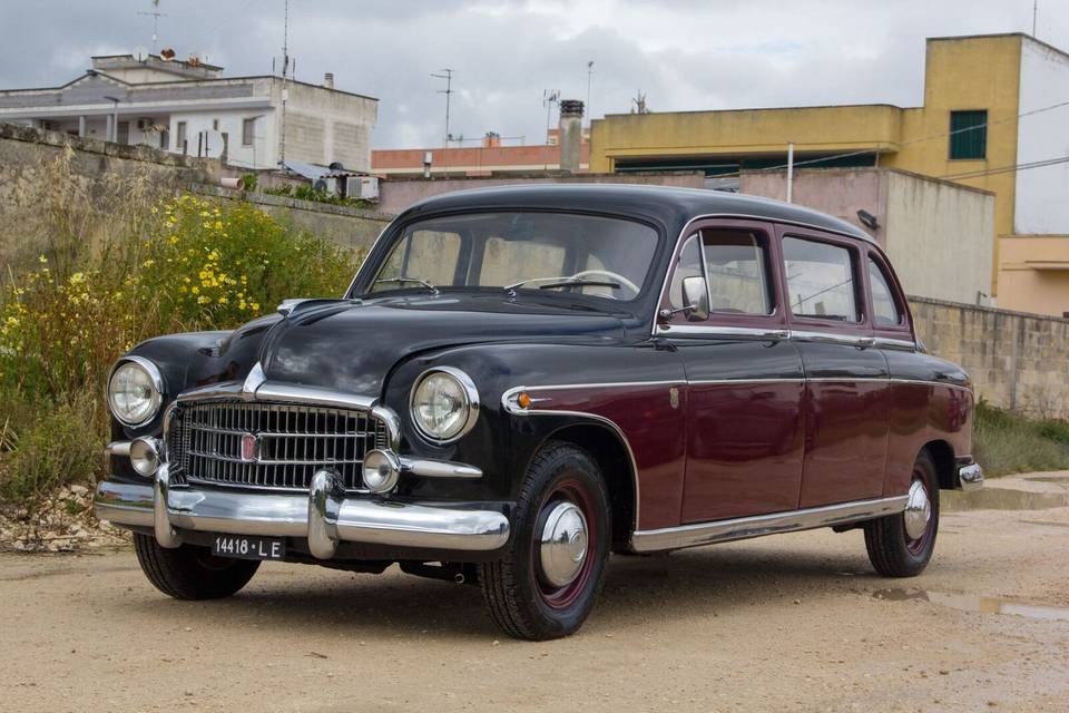 Fiat 1400 limousine