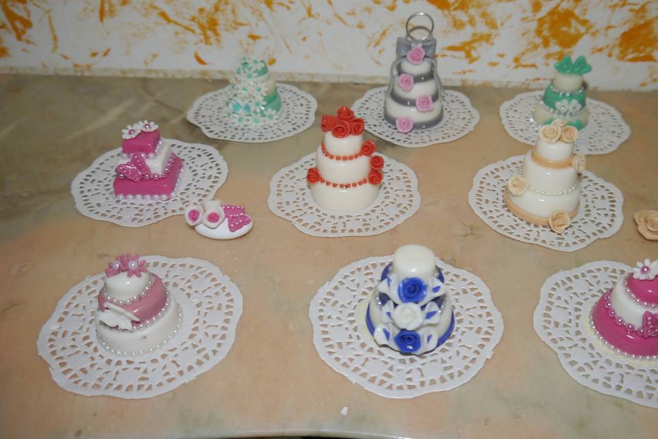 Mix mini cakes