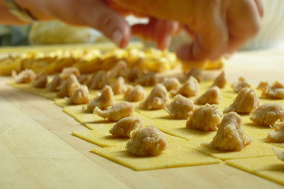 Tortellini in brodo