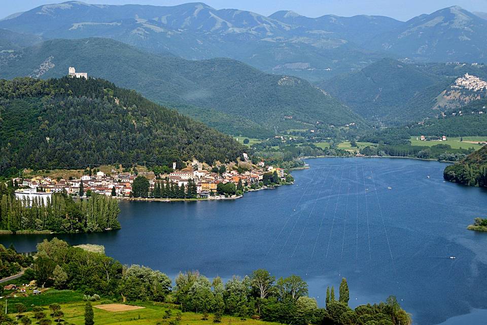 Il lago dall'alto