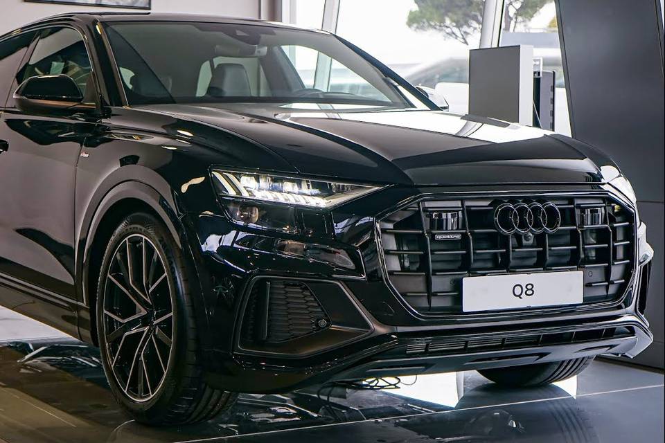 Audi Q8 S-Line