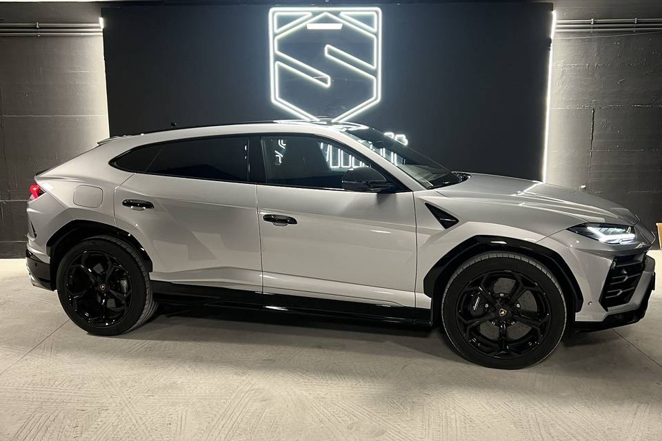 Lamborghini Urus Argento