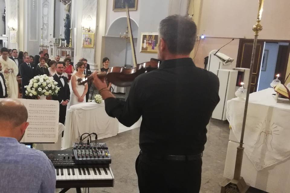 Musica- chiesa- sposi