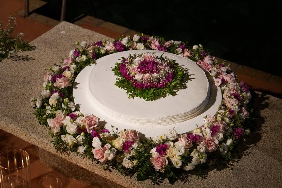 Pan di Spagna e fiori