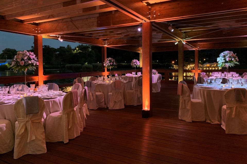 Cena di matrimonio in terrazza