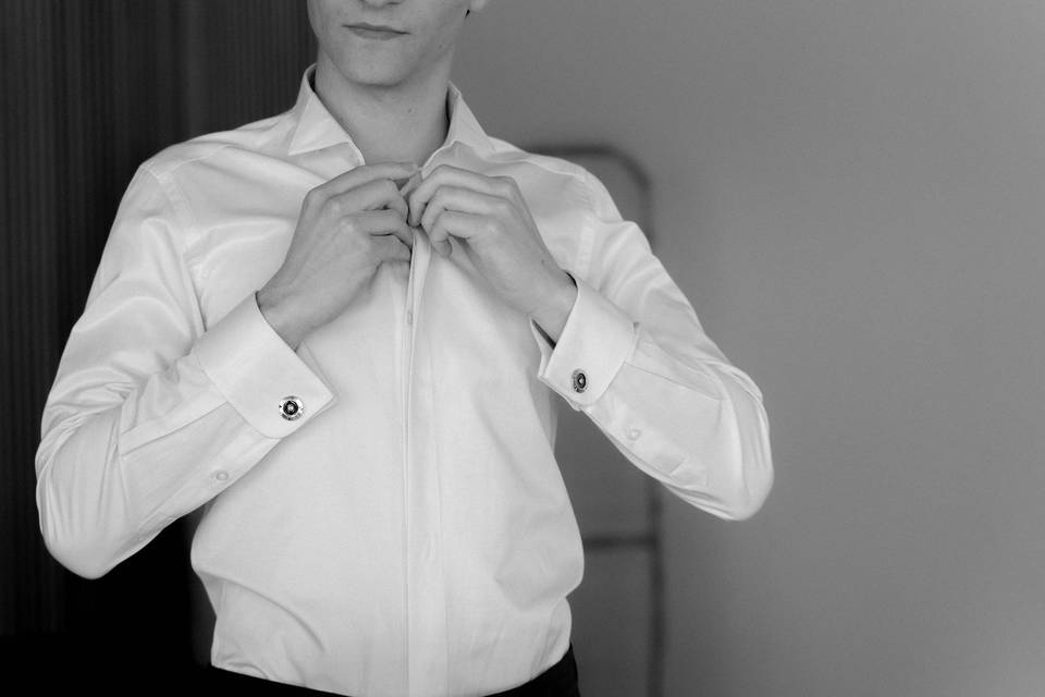 Vestizione sposo