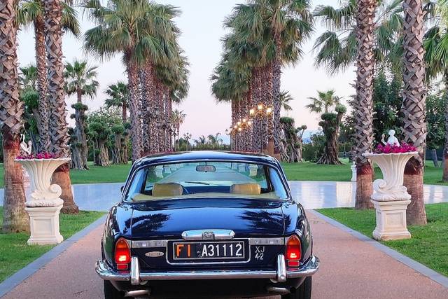 Xj6 4. 2 litre