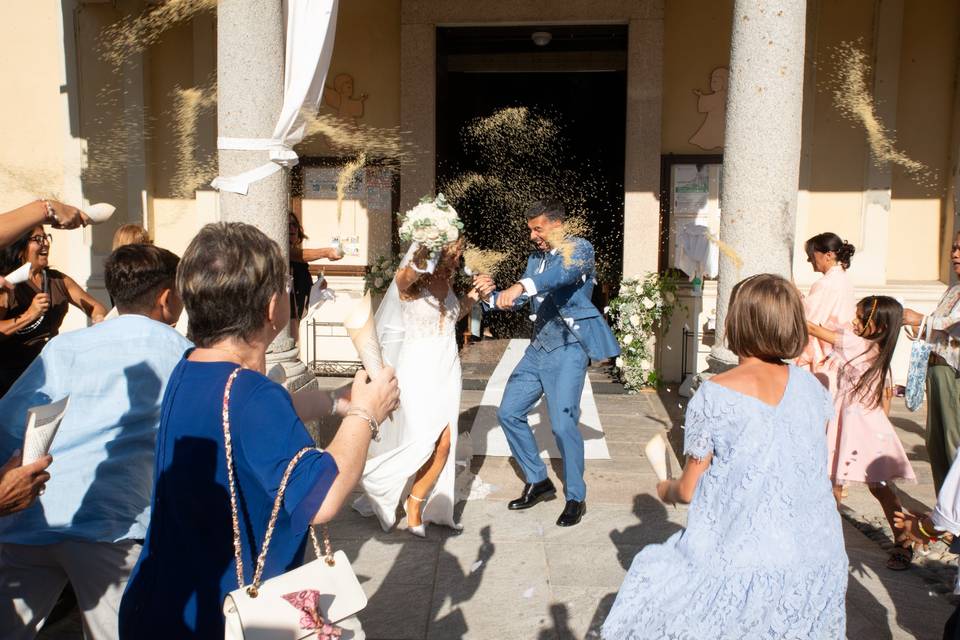 La gioia fuori dalla chiesa