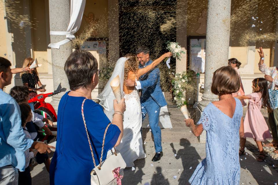 La gioia fuori dalla chiesa