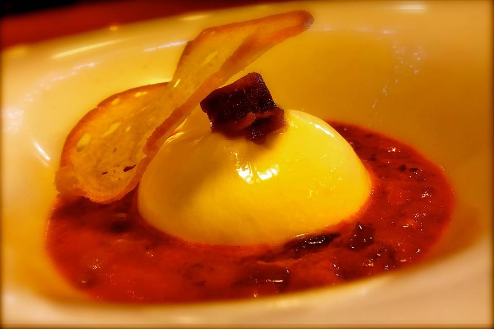 Burrata  alla  puttanesca