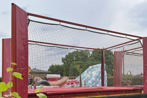 Trampolini elastici per bimbi
