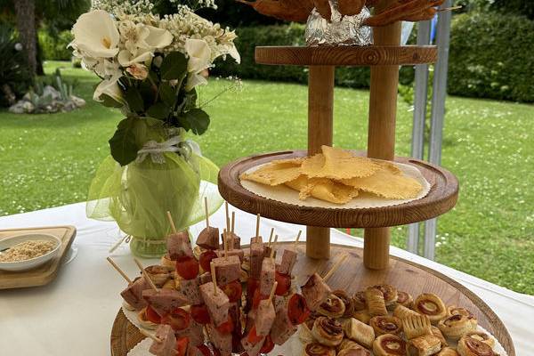 Buffet con spiedini