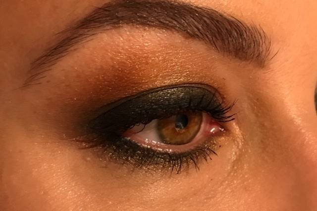 Smokey eye in Brown