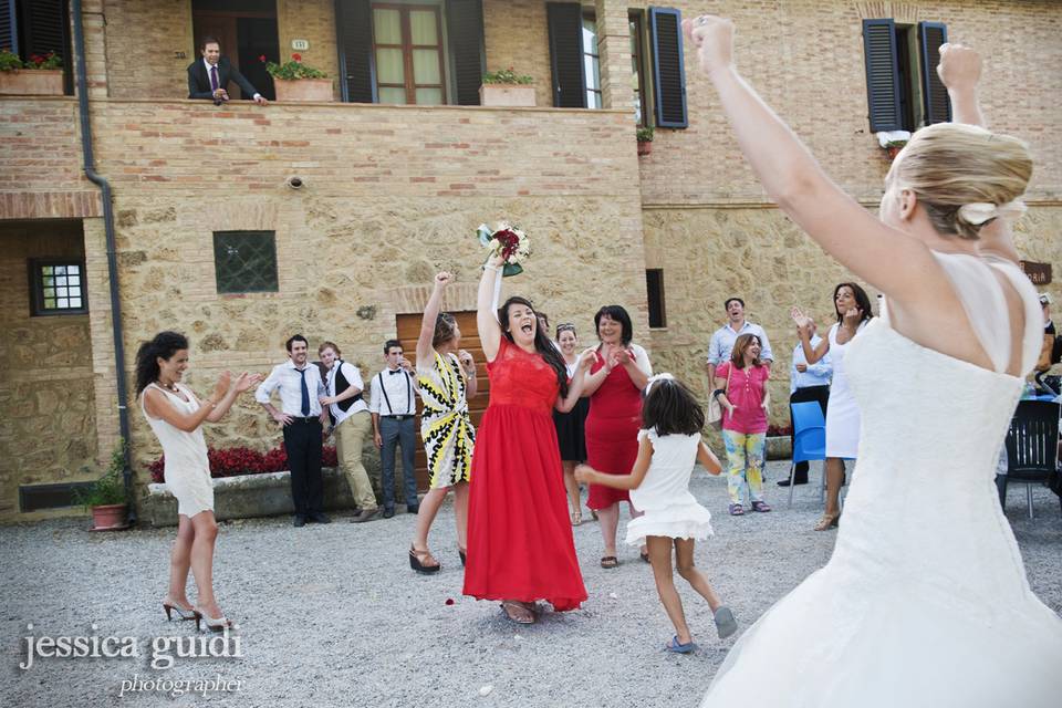 Il lancio del bouquet