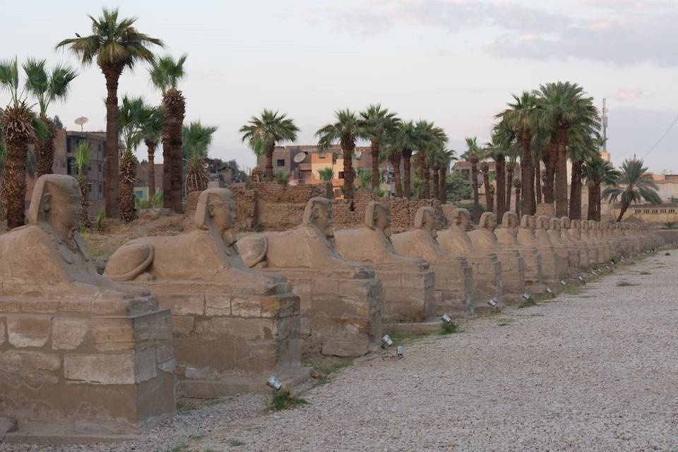 Karnak: a piedi nella storia