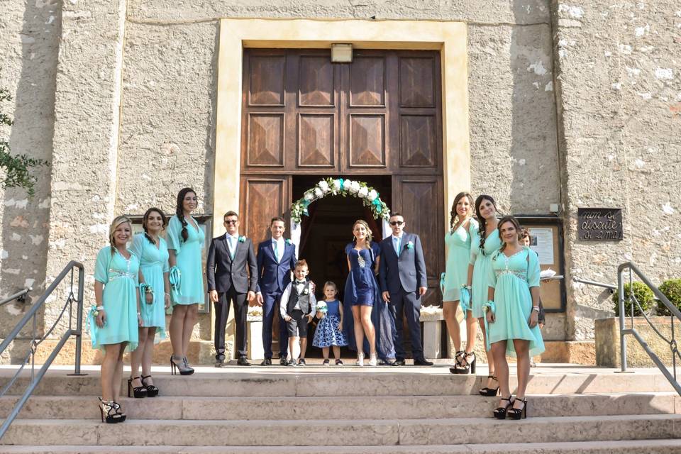 Davanti alla chiesa
