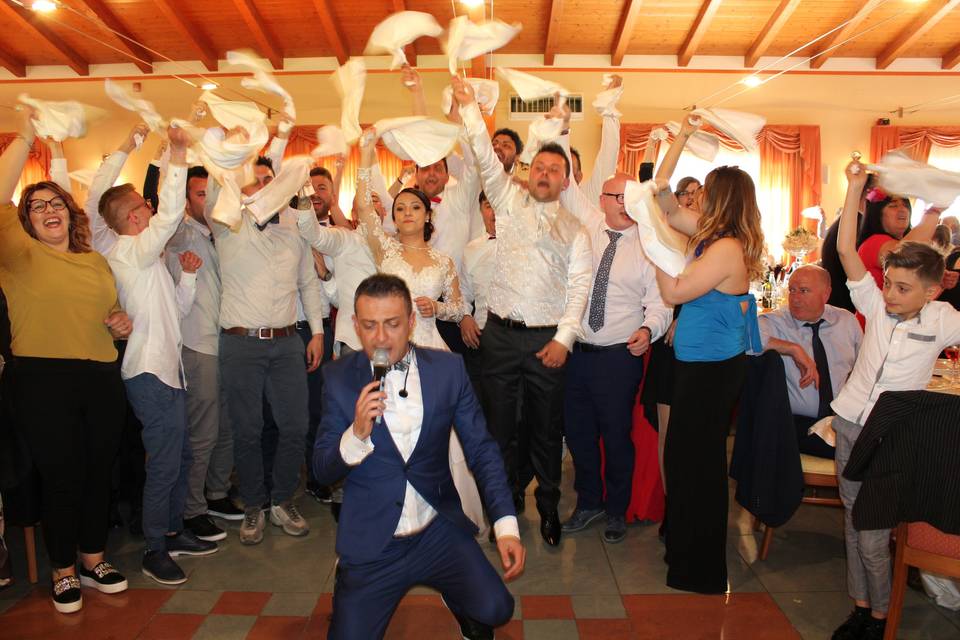 Matrimonio Travolgente - La Festa Spontanea