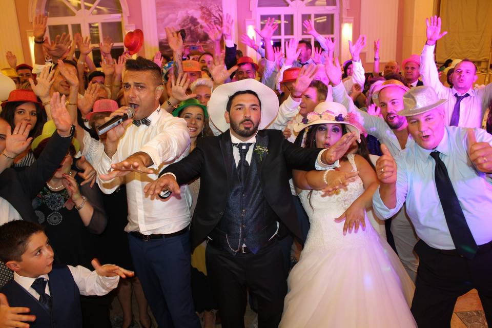 Matrimonio Travolgente - La Festa Spontanea