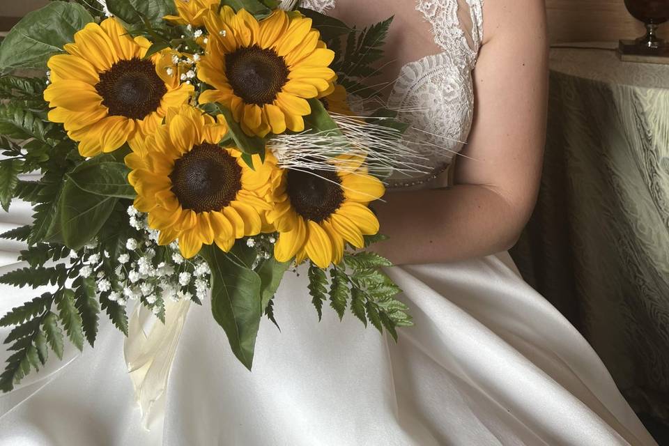 Sposa con girasoli