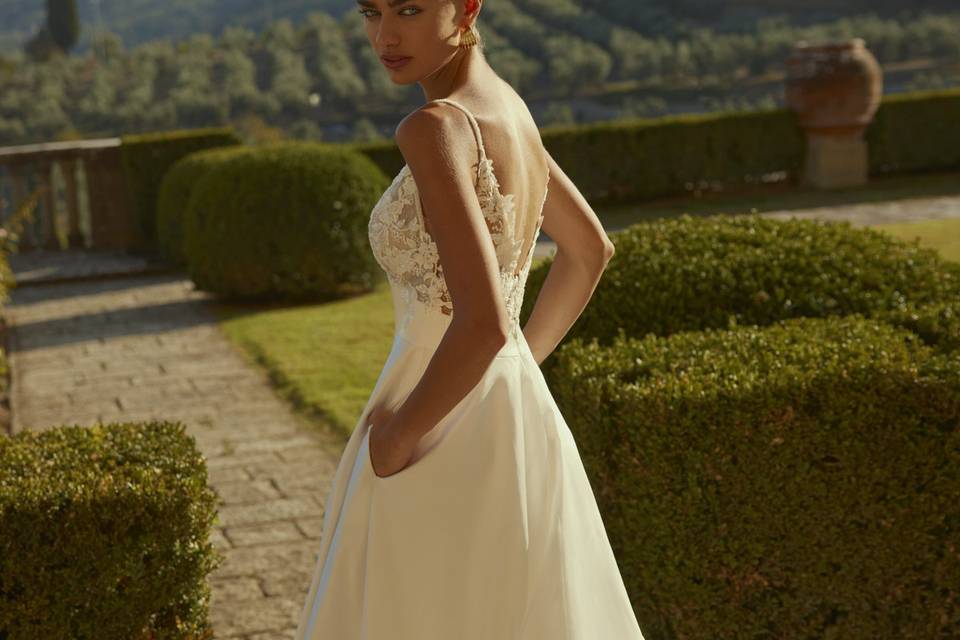 Modeca Bridal