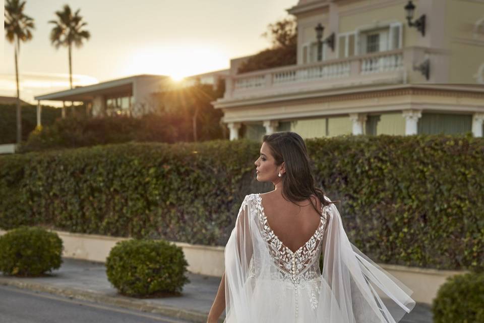 Amelie Curvy Bridal