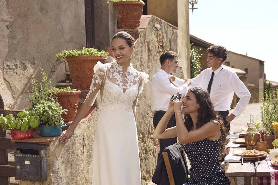 Modeca Bridal