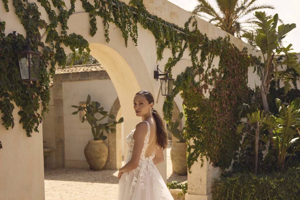 Modeca Bridal