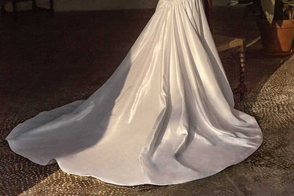 Nicole Milano by Pronovias