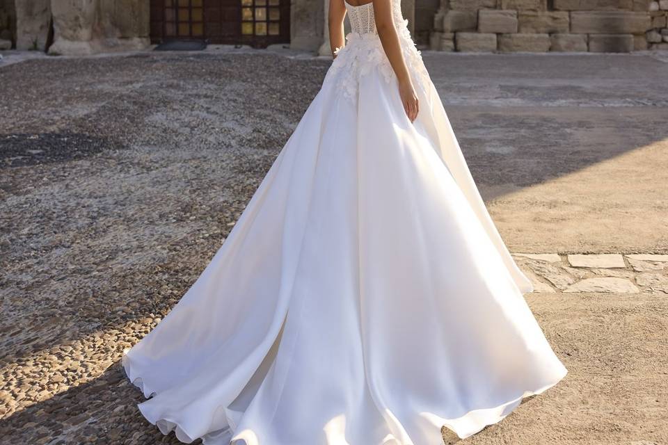 Veni Infantino Bridal