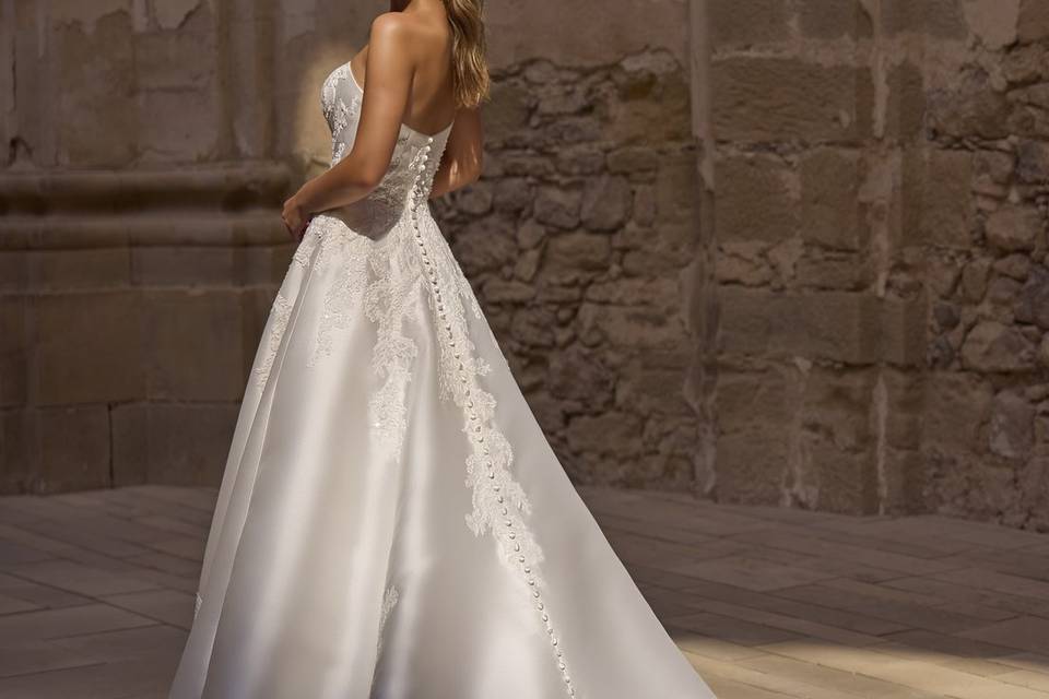 Veni Infantino Bridal