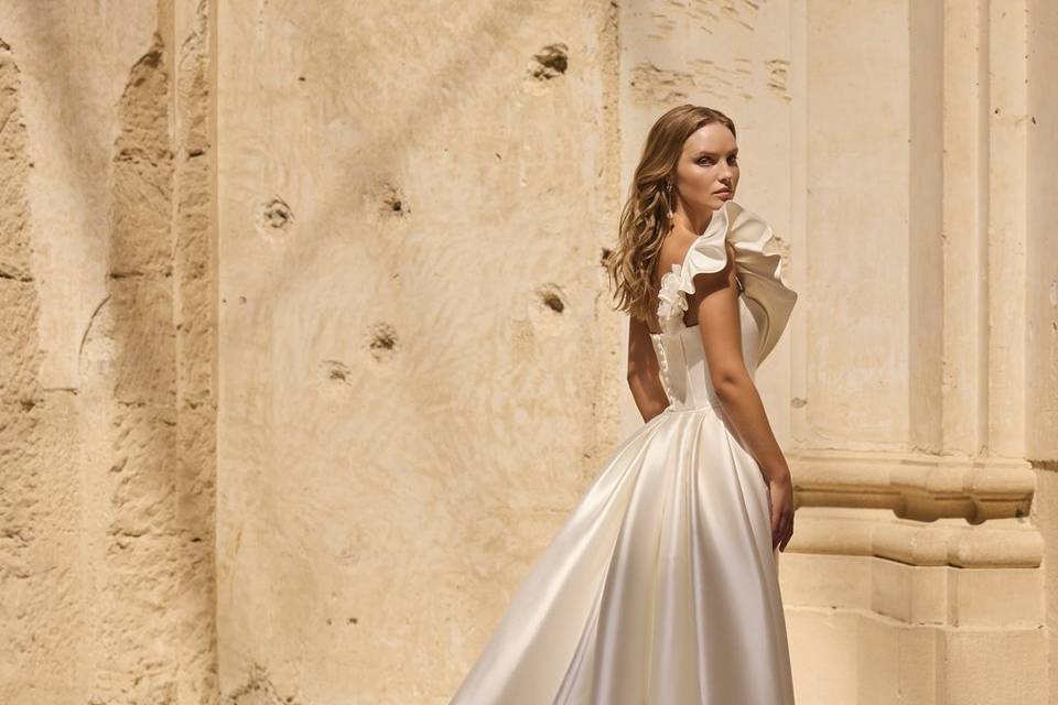 Veni Infantino Bridal