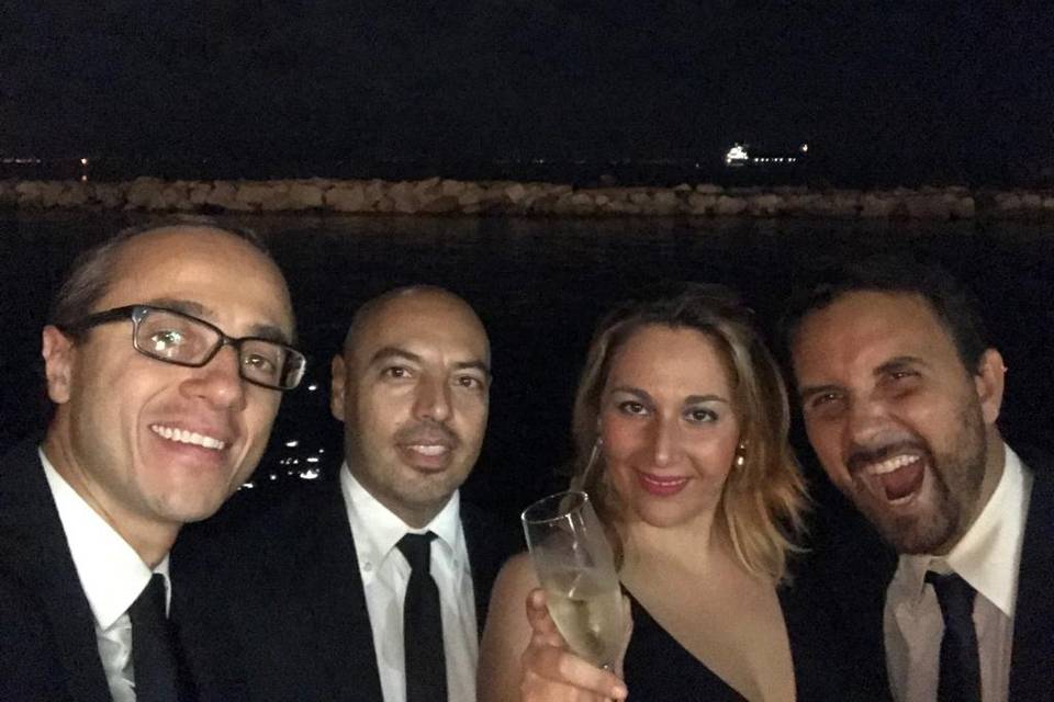 Gruppo fuori e dentro !