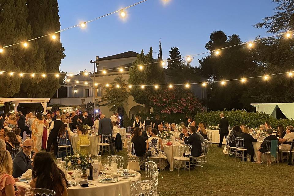 Cena in giardino